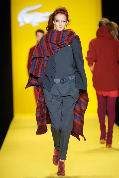 Look 15